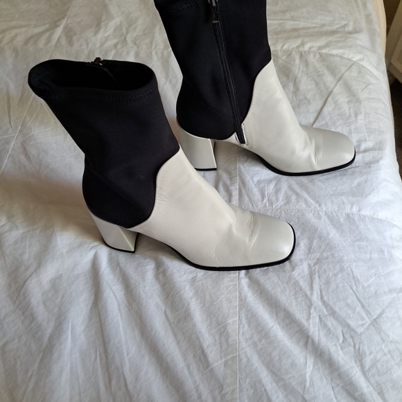 VIA SPIGA Devon Leather Sock Boot Bone & Black Size 8.5 EUC